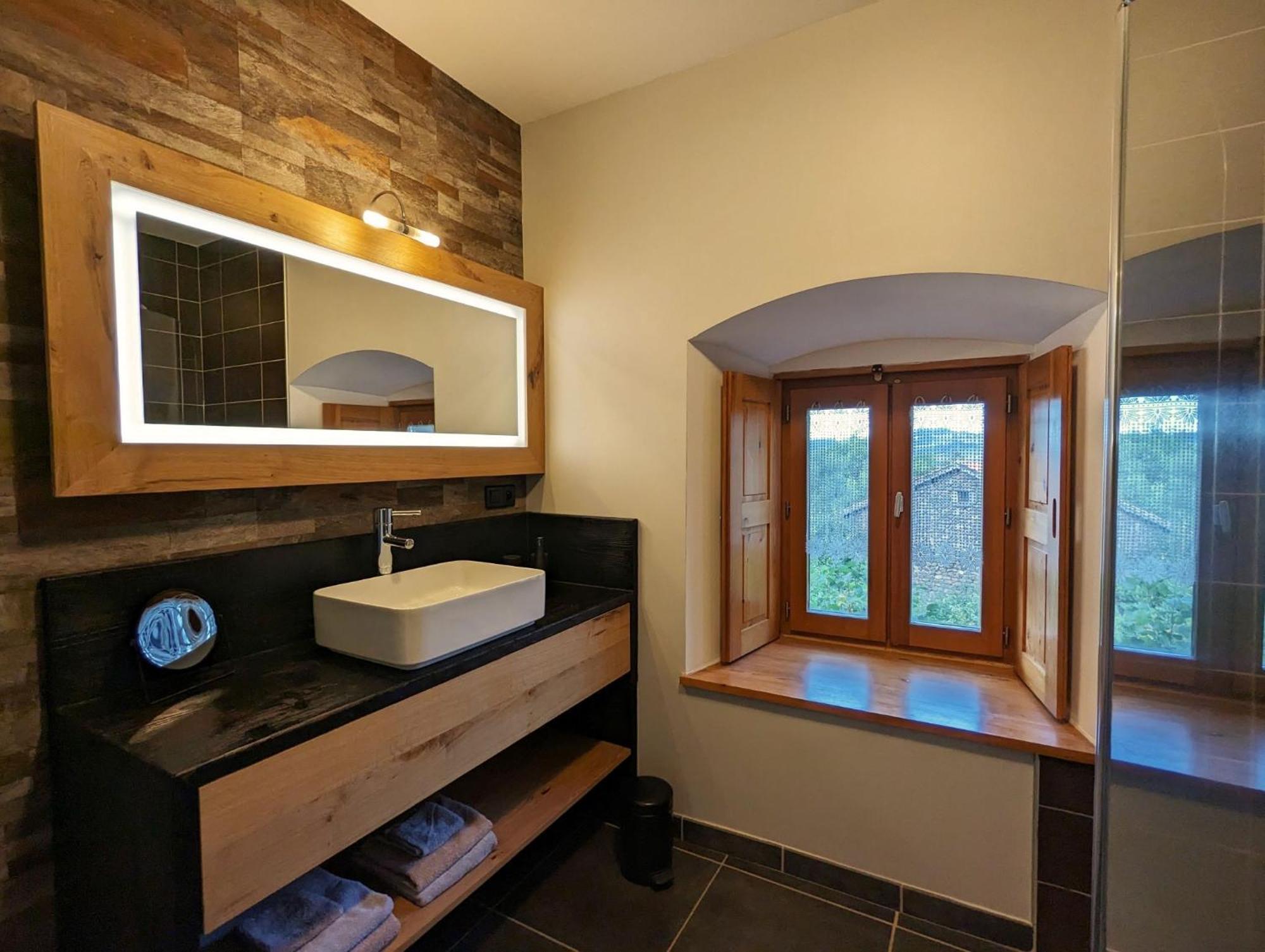 Le clos des pierres rouges Saint-Privat-dʼAllier Extérieur photo