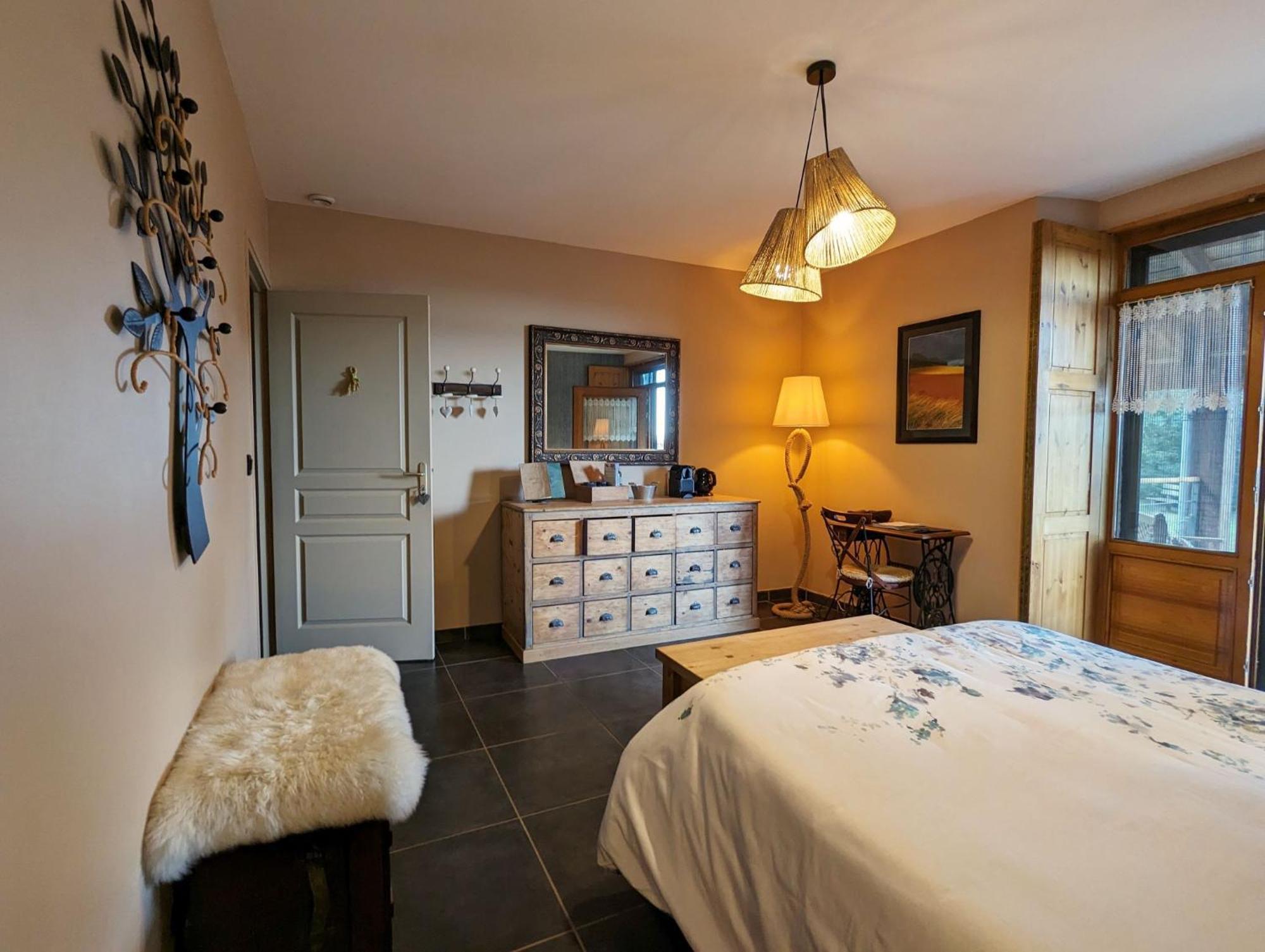 Le clos des pierres rouges Saint-Privat-dʼAllier Extérieur photo